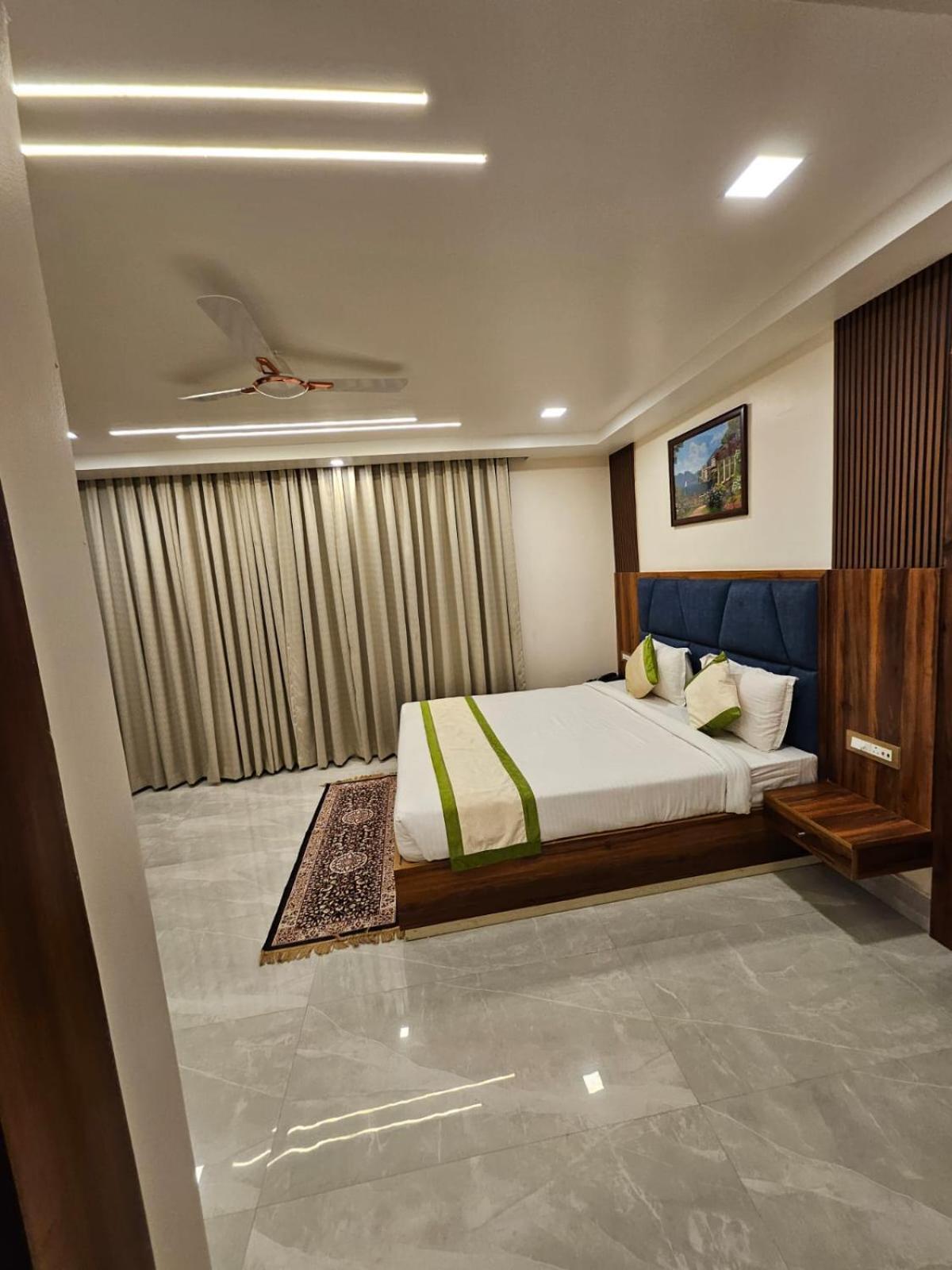 דאוגהאר Hotel Maa Laxmi Palace מראה חיצוני תמונה