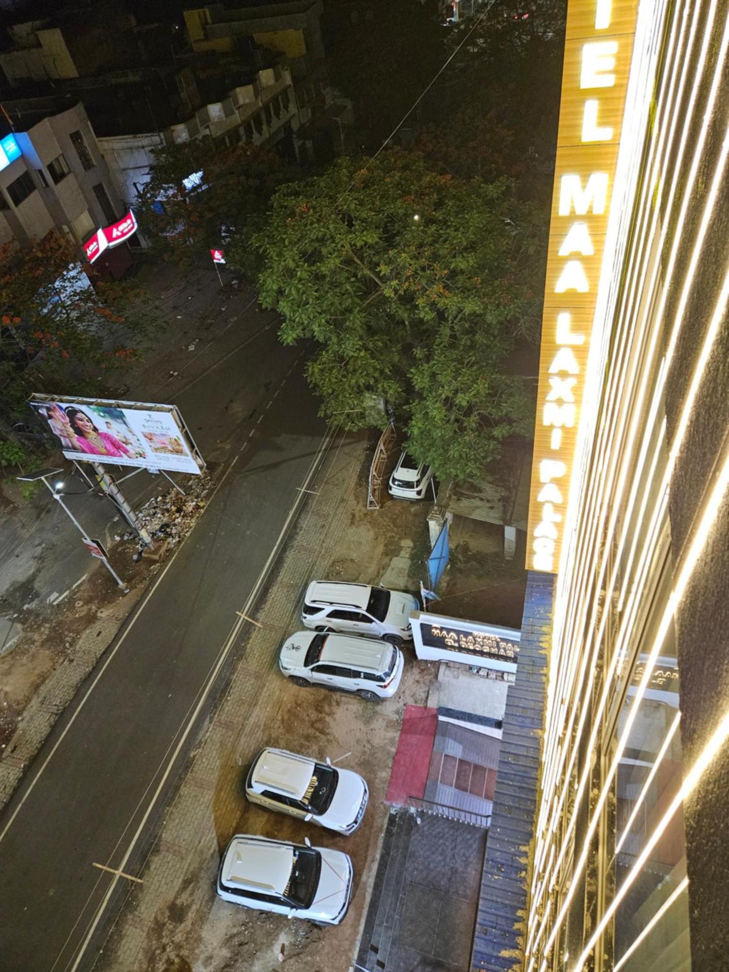 דאוגהאר Hotel Maa Laxmi Palace מראה חיצוני תמונה