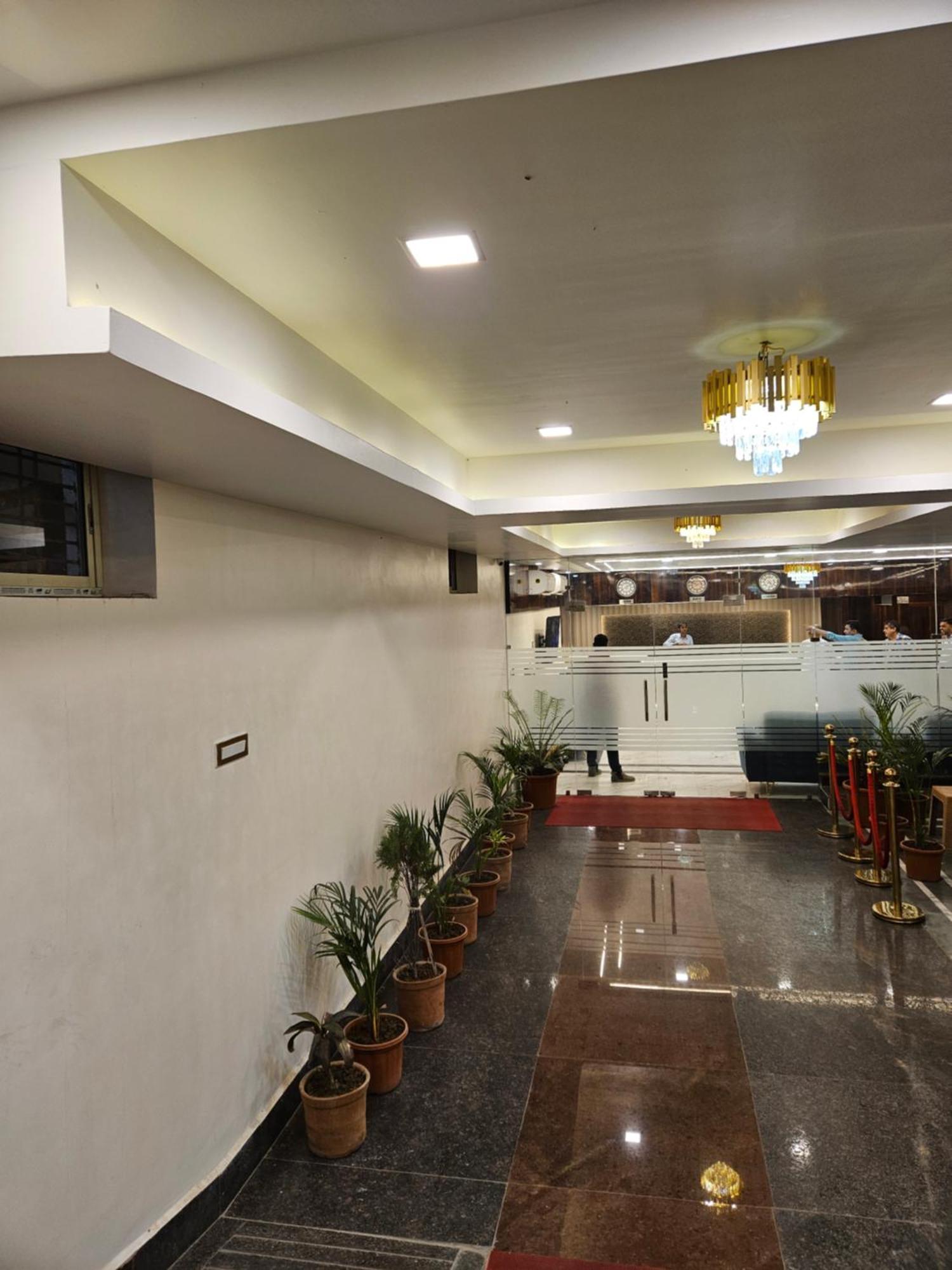 דאוגהאר Hotel Maa Laxmi Palace מראה חיצוני תמונה
