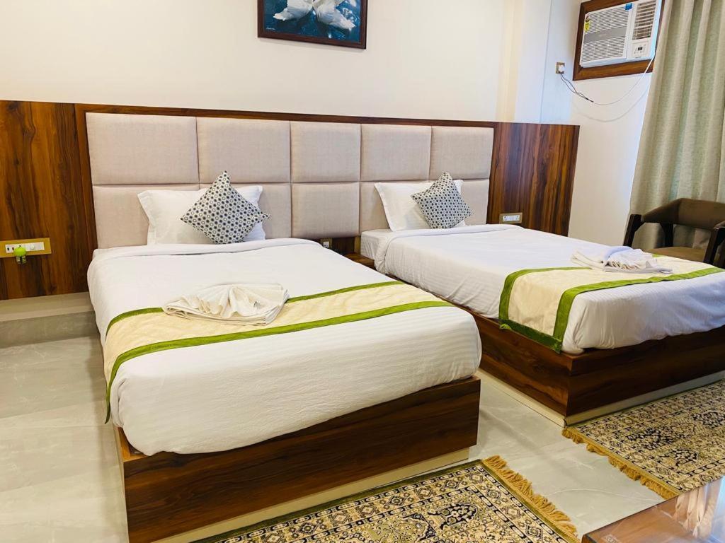 דאוגהאר Hotel Maa Laxmi Palace מראה חיצוני תמונה