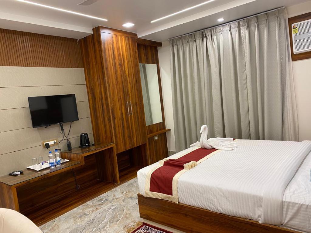 דאוגהאר Hotel Maa Laxmi Palace מראה חיצוני תמונה